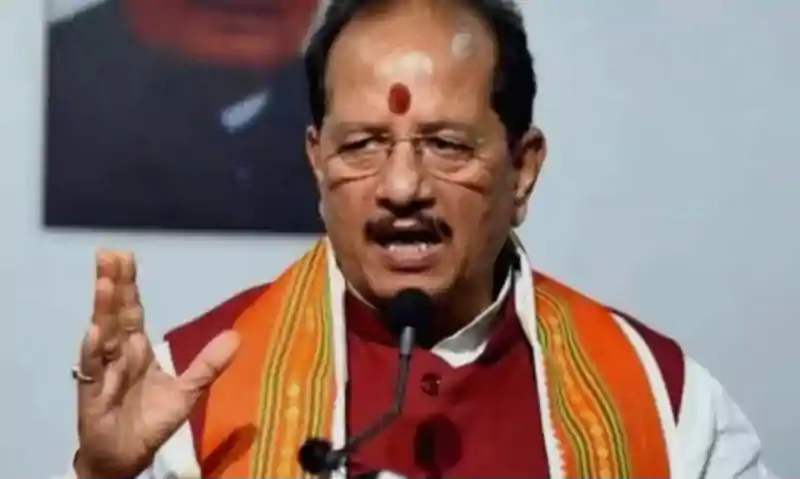बिहार में राजस्व अधिकारियों की हड़ताल तेज, सरकार को खुली चुनौती, कामकाज पूरी तरह ठप Bihar