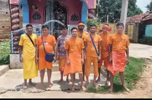 बाबा बैद्यनाथ के जलाभिषेक को निकले श्रद्धालु, 'बोलबम' के जयघोष के बीच दलाबड़ से रवाना हुआ कांवड़ियों का जत्था