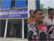 परिवहन कार्यालय में अव्यवस्था से नाराज ट्रक ऑनर एसोसिएशन, कार्यालय में तालाबंदी की चेतावनी-parivahan karyalay mein avyavastha se naraj truck honor sociation, karyalay mein talabandi ki chetavani