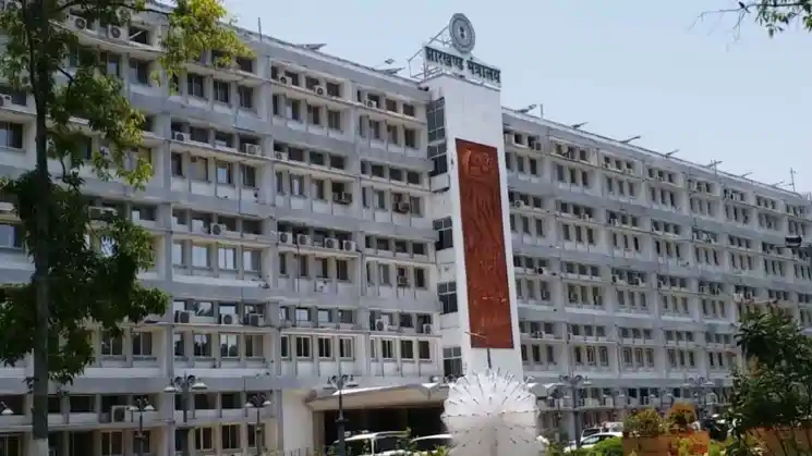 नववर्ष पर झारखंड पुलिस प्रशासन में बड़ा फेरबदल, कई IPS अधिकारियों को पदोन्नति के साथ नई जिम्मेदारियां