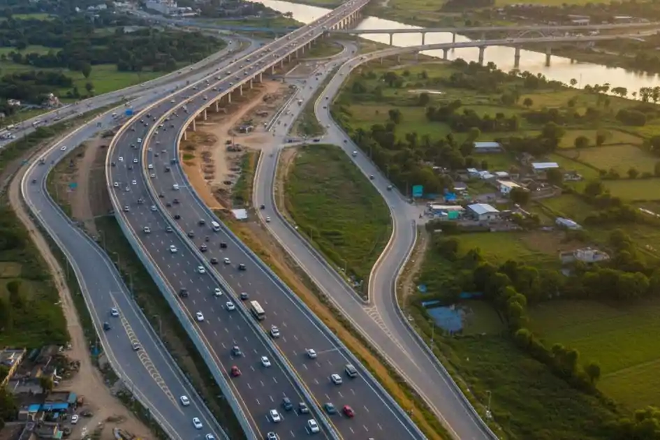  2026 में बिहार के लोगों की खुलेगी किस्मत, बिहार को मिलेगा पहला छह लेन हाइवे, चार एक्सप्रेस-वे पर भी काम शुरू 