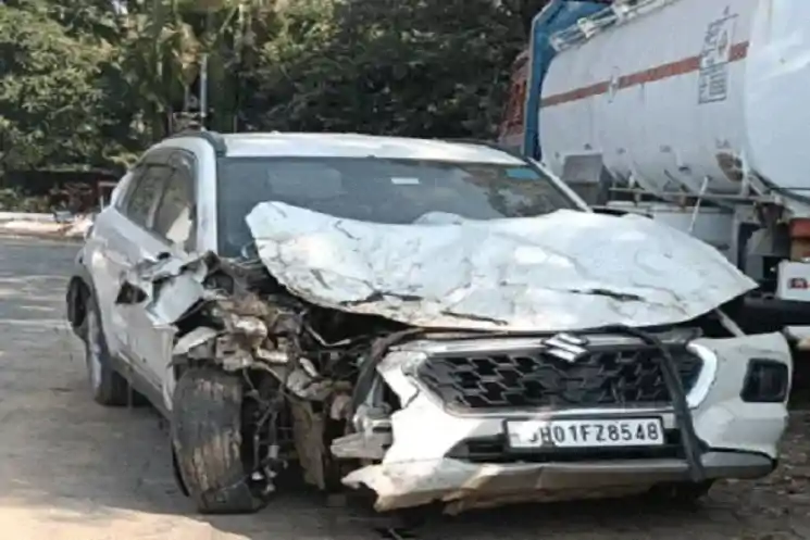 लातेहार में दर्दनाक सड़क हा*दसा, तेज रफ्तार कार की टक्कर से बाइक सवार की मौ*त