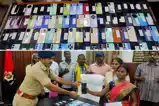  जहानाबाद: ऑपरेशन मुस्कान के तहत 88 लोगों के चेहरों पर लौटी मुस्कान, पुलिस ने ढूंढ निकाले खोए हुए मोबाइल 