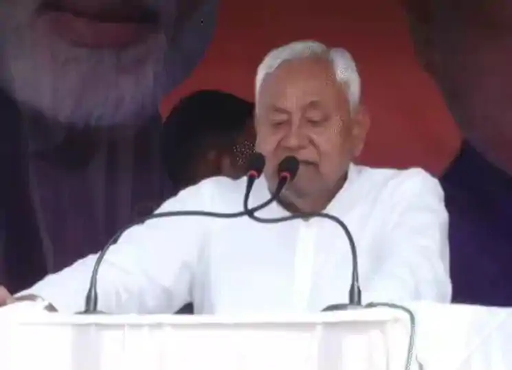 वैशाली में नीतीश बोले- महिलाओं को दिए 10-10 हजार कभी वापस नहीं लेगी सरकार
