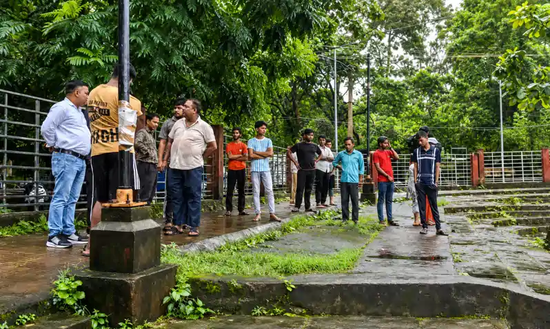 चौबीस घंटे से लापता था अधेड, तालाब में मिला शव चौबीस घंटे से लापता था अधेड, तालाब में मिला शव