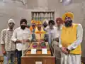 सनी देओल पहुंचे पटना, तख्त हरमंदिर साहिब में टेका माथा, बेटे भी साथ