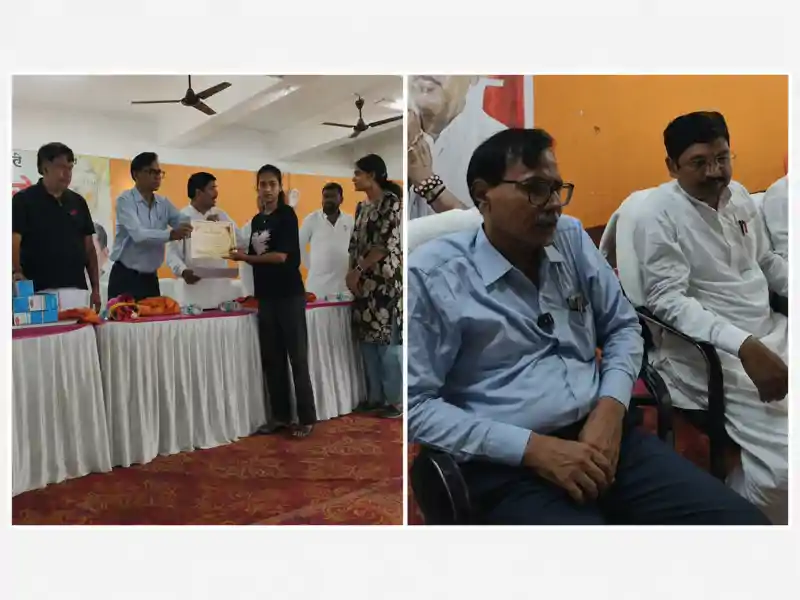 सारठ में 700 से अधिक मेधावी छात्र-छात्राओं का सम्मान, पूर्व मंत्री रणधीर सिंह ने फ्री कंप्यूटर शिक्षा का किया ऐलान सारठ में 700 से अधिक मेधावी छात्र-छात्राओं का सम्मान, पूर्व मंत्री रणधीर सिंह ने फ्री कंप्यूटर शिक्षा का किया ऐलान