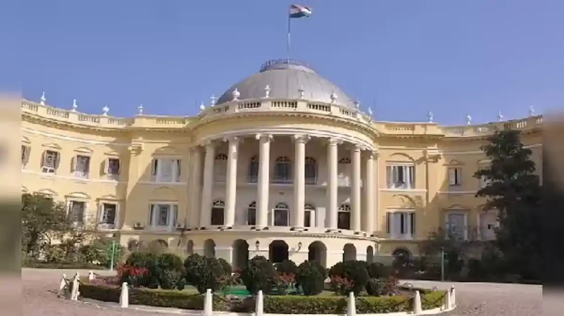 अब 'लोक भवन' के नाम से जाने जाएंगे इन 8 राज्यों के राजभवन, ये है वजह 