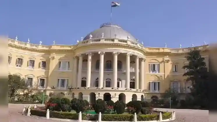 अब 'लोक भवन' के नाम से जाने जाएंगे इन 8 राज्यों के राजभवन, ये है वजह 