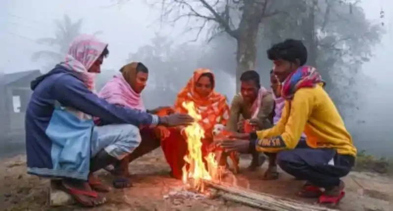 बिहार में कड़ाके की ठंड: समस्तीपुर में रिकॉर्ड तोड़ ठंड, 38 जिलों में कोल्ड-डे अलर्ट ठंड की तस्वीर