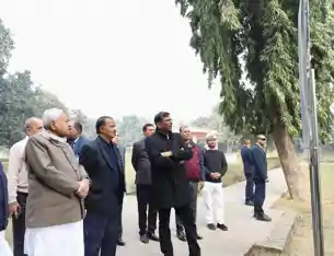 मुख्यमंत्री ने ऐतिहासिक एवं पुरातात्विक स्थल कुम्हरार पार्क का किया निरीक्षण
