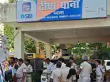 छात्रों के दो गुटों की लडाई, पुलिस कर रही पूरी घटना की जांच