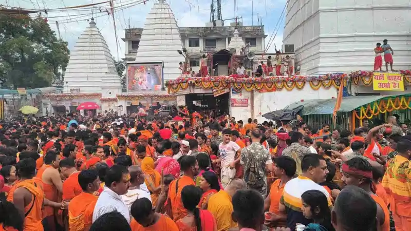श्रावणी मेले से पहले देवघर प्रशासन की बड़ी तैयारी, श्रद्धालुओं के लिए बनेंगे हज़ार से अधिक सुरक्षित लॉकर श्रावणी मेले से पहले देवघर प्रशासन की बड़ी तैयारी, श्रद्धालुओं के लिए बनेंगे हज़ार से अधिक सुरक्षित लॉकर
