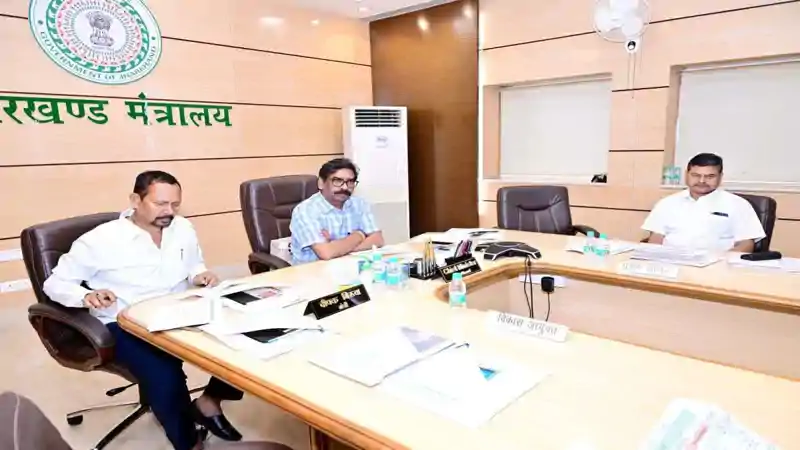 भूमि रिकॉर्ड के डिजिटलीकरण और ग्रामीण परिवहन पर फोकस, मुख्यमंत्री ने विभागों को दिए बड़े निर्देश