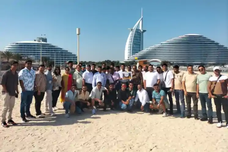 खाड़ी में जंग का साया! दुबई में फंसे झारखंड के 140 से अधिक लोग, सुरक्षित वापसी की मांग तेज