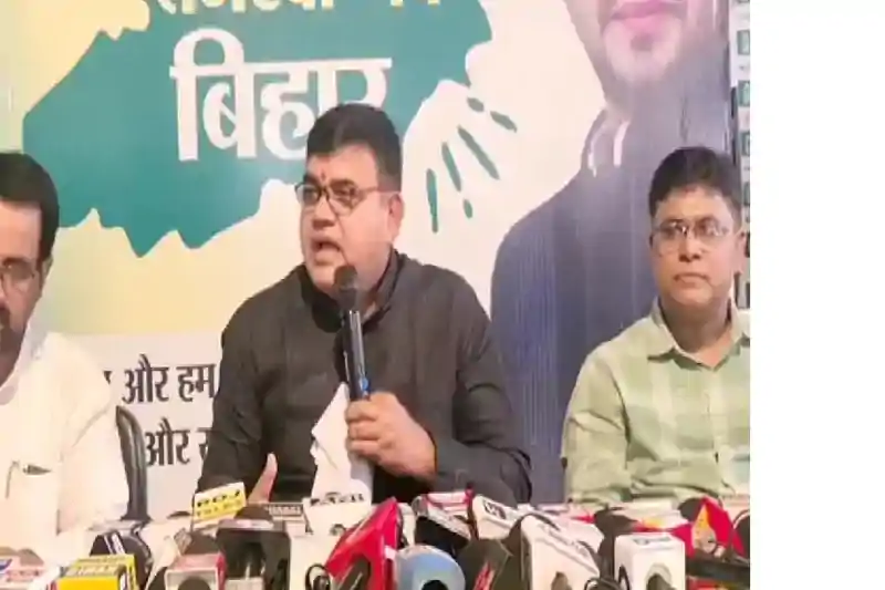  'NDA में आपसी खींचतान' कैबिनेट विस्तार में देरी पर बोली RJD,  JDU की छटपटाहट साफ दिखने लगी है