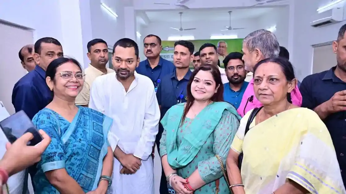  यात्रा से पहले 'जय निशांत-तय निशांत' का नारा, जदयू बोली-नीतीश कुमार ने निशांत को सौंपी है जिम्मेदारी 