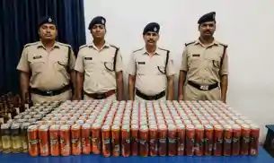 ट्रेन से 130 लीटर शराब और बीयर बरामद, विभाग कर रहा आगे की कार्रवाई