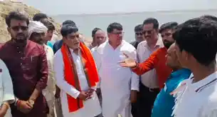 दानापुर दियारा के पीपा पुल पर जाम से लोग बेहाल, मंत्री रामकृपाल यादव ने किया ग्राउंड विजिट