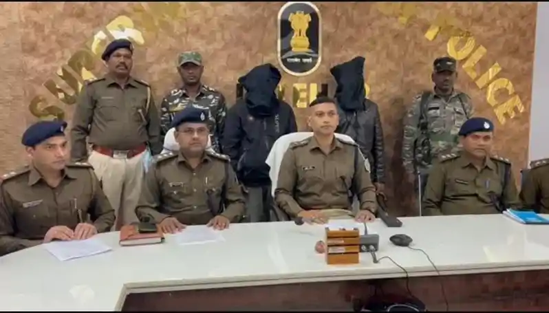 JJMP के दो सक्रिय नक्सलियों को लातेहार पुलिस ने किया गिरफ्तार, एक पर 2 लाख का इनाम JJMP के दो सक्रिय नक्सलियों को लातेहार पुलिस ने किया गिरफ्तार, एक पर 2 लाख का इनाम
