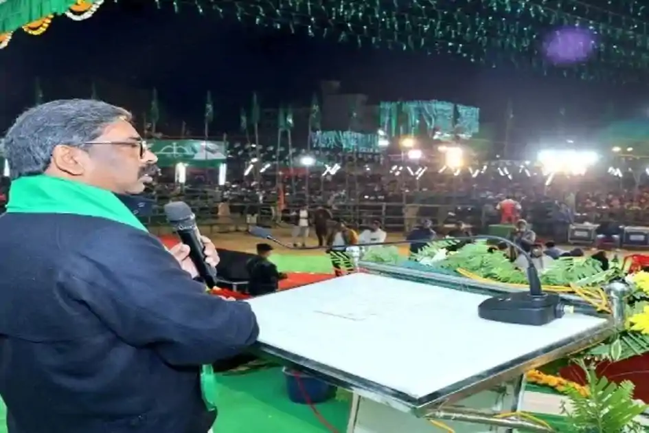 दुमका में केंद्र सरकार पर जमकर बरसे CM हेमंत, कहा-झारखंड अब अपने हक के लिए चुप नहीं बैठेगा