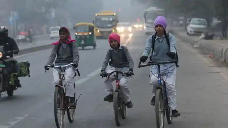 पटना में ठंड का सितम, 8 जनवरी तक आठवीं कक्षा तक के सभी स्कूल बंद बिहार में ठंड