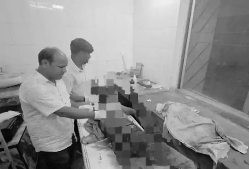 सिरफिरे ने अचानक किया हमला, मासूम की मौत, दो अन्य जख्मी सिरफिरे ने अचानक किया हमला, मासूम की मौत, दो अन्य जख्मी