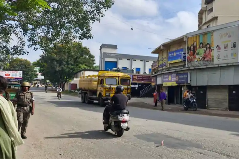 हिमांशु सिंह हत्याकांड के विरोध में थमा जमशेदपुर,एनडीए के बंद का व्यापक असर, पेट्रोल पंप से लेकर बाजार बंद हिमांशु सिंह हत्याकांड के विरोध में थमा जमशेदपुर,एनडीए के बंद का व्यापक असर, पेट्रोल पंप से लेकर बाजार बंद