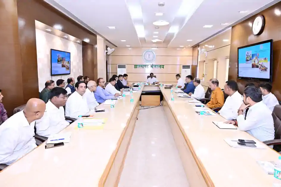 खनन व्यवस्था और निर्माण कार्यों को लेकर मुख्यमंत्री हेमन्त सोरेन ने की उच्च स्तरीय समीक्षा बैठक
