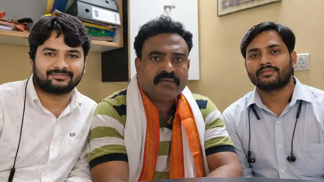 'रौशन आनंद की तरह खान सर की भी हो गिरफ्तारी' गुरु रहमान बोले-पवन-खेसारी की तरह दोनों कर रहे नौटंकी