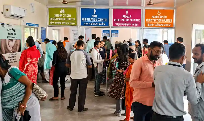 धनबाद सदर अस्पताल में AI तकनीक से आधुनिक स्वास्थ्य जांच, महज 5 मिनट में रिपोर्ट और सलाह धनबाद सदर अस्पताल में AI तकनीक से आधुनिक स्वास्थ्य जांच, महज 5 मिनट में रिपोर्ट और सलाह
