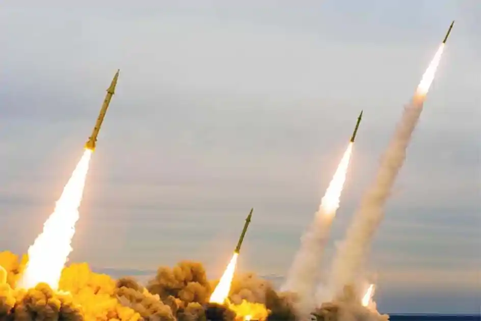 अमेरिका का सीजफायर प्रस्ताव बेअसर, ईरान ने तेज की सैन्य कार्रवाई