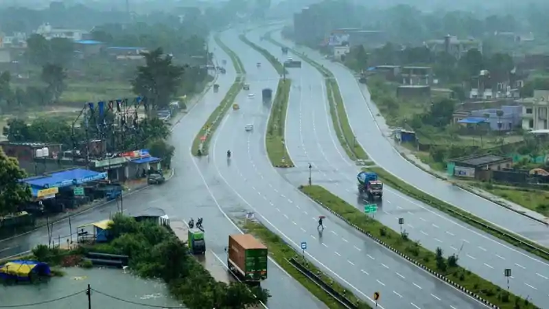 झारखंड में बदला मौसम का मिजाज, अगले पांच दिनों तक बारिश और तेज हवाओं का अलर्ट जारी झारखंड में बदला मौसम का मिजाज, अगले पांच दिनों तक बारिश और तेज हवाओं का अलर्ट जारी