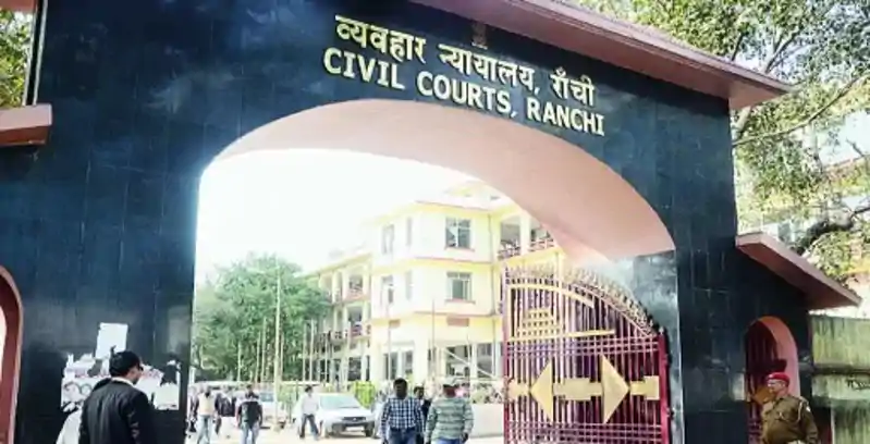 टेंडर घोटाला मामले में इंजीनियर-इन-चीफ ने किया सरेंडर, PMLA कोर्ट से मिली जमानत टेंडर घोटाला मामले में इंजीनियर-इन-चीफ ने किया सरेंडर, PMLA कोर्ट से मिली जमानत