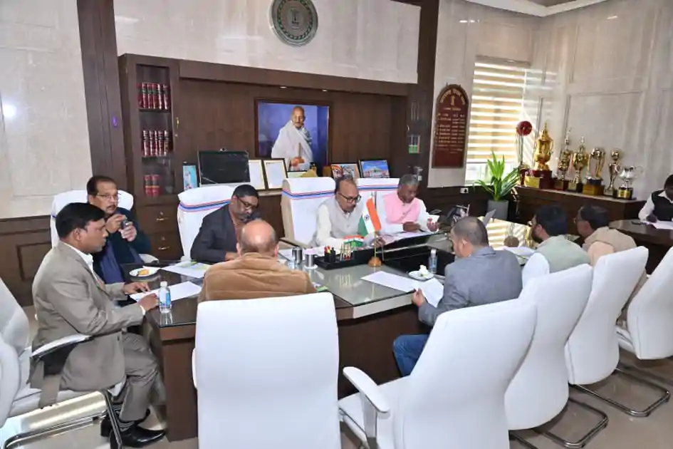 झारखंड विधानसभा के शीतकालीन सत्र को लेकर हुई विधायक दल की बैठक में CM ने लिया हिस्सा