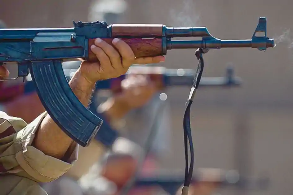 बिहार में तैयार होगा AK-47, कार्बाइन, पिस्टल और स्नाइपर राइफल, डिफेंस कॉरिडोर बनाने की घोषणा 