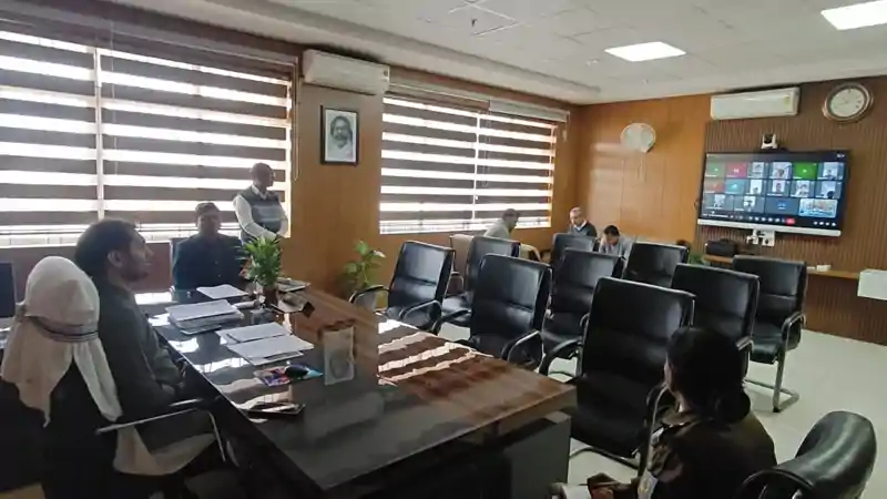 गढ़वा में अवैध खनन पर प्रशासन सख्त, डीसी दिनेश यादव ने टास्क फोर्स को दिये कड़े निर्देश गढ़वा में अवैध खनन पर प्रशासन सख्त, डीसी दिनेश यादव ने टास्क फोर्स को दिये कड़े निर्देश