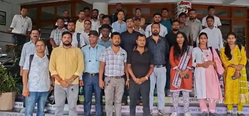 पांच माह से नहीं मिला वेतन, जेएसएलपीएस कर्मियों ने दी कार्य बहिष्कार की चेतावनी पांच माह से नहीं मिला वेतन, जेएसएलपीएस कर्मियों ने दी कार्य बहिष्कार की चेतावनी