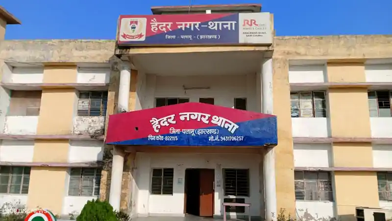 मामूली विवाद में दंपति पर धारदार हथियार से हमला, 8 माह के मासूम की मौत मामूली विवाद में दंपति पर धारदार हथियार से हमला, 8 माह के मासूम की मौत