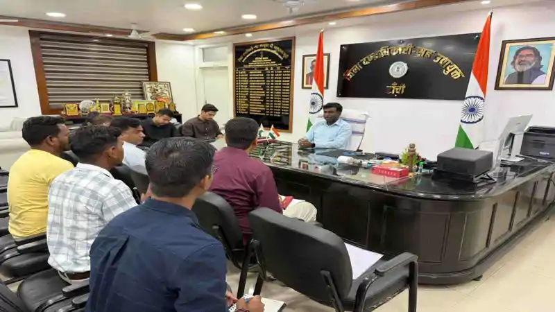 जबलपुर हादसे के बाद रांची में बोटिंग नियम सख्त, अब बिना लाइफ जैकेट नहीं मिलेगी अनुमति जबलपुर हादसे के बाद रांची में बोटिंग नियम सख्त, अब बिना लाइफ जैकेट नहीं मिलेगी अनुमति