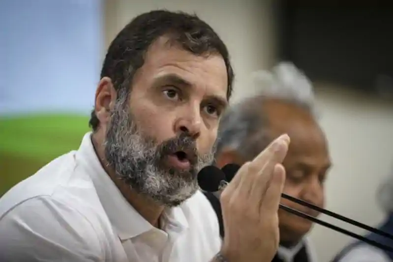 औरंगाबाद में राहुल का तंजः पूछा– नीतीश को हटाने का प्लान तैयार है न, वे 20 साल से सरकार चला रहे, लेकिन चल नहीं रही है Rahul Gandhi