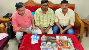 कमीशन मांगे 3 लाख,1.04 लाख लेते धराए कार्यपालक अभियंता, घर से नकद मिले 8.36 लाख! कमीशन मांगे 3 लाख,1.04 लाख लेते धराए कार्यपालक अभियंता, घर से नकद मिले 8.36 लाख!