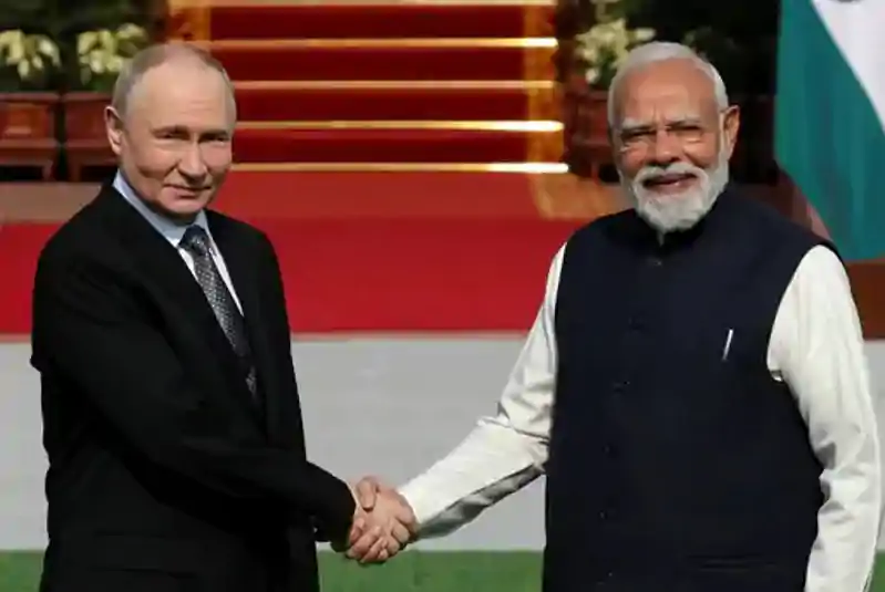हैदराबाद हाउस में PM बोले–भारत-रूस की दोस्ती ध्रुव तारे की तरह अटल हैदराबाद हाउस में PM बोले–भारत-रूस की दोस्ती ध्रुव तारे की तरह अटल