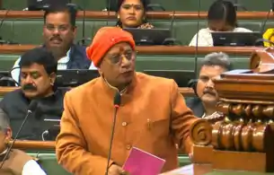 सदन में बोले विजय सिन्हा- जानवरों का चारा चुराने वाले उपदेश न दें, अपने घर की बेटियों की इज्जत करना सीखें