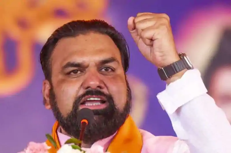 बिहार में अश्लील गानों पर सख्ती: बस-ऑटो-ट्रेन में बजाने पर होगी कड़ी कार्रवाई, पुलिस अलर्ट Samrat Chaudhary