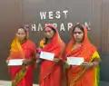 बाढ़ में मरे हुए व्यक्तियों के परिजनों को मिली मदद, जिला प्रशासन ने सौंपा चार-चार लाख रुपये का चेक