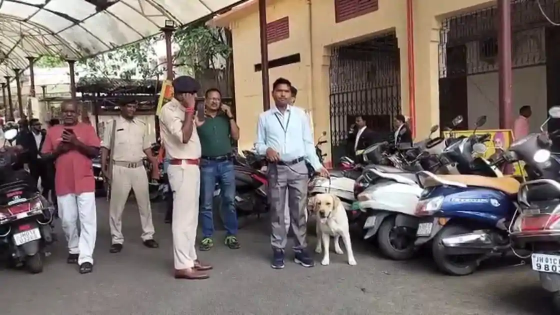 रांची, धनबाद और साहिबगंज कोर्ट को बम से उड़ाने की धमकी, अलर्ट मोड में प्रशासन