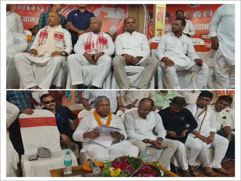 गरीब चौपाल में उमड़ी फरियादियों की भीड़, मंत्री डॉ संतोष कुमार सुमन को मिले 1000 से अधिक आवेदन गरीब चौपाल में उमड़ी फरियादियों की भीड़, मंत्री डॉ संतोष कुमार सुमन को मिले 1000 से अधिक आवेदन