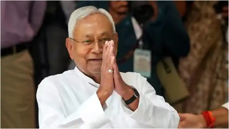 औद्योगिक विकास को रफ्तार देने के लिए CM नीतीश की अहम समीक्षा बैठक, निवेश बढ़ाने पर खास जोर औद्योगिक विकास को रफ्तार देने के लिए CM नीतीश की अहम समीक्षा बैठक, निवेश बढ़ाने पर खास जोर