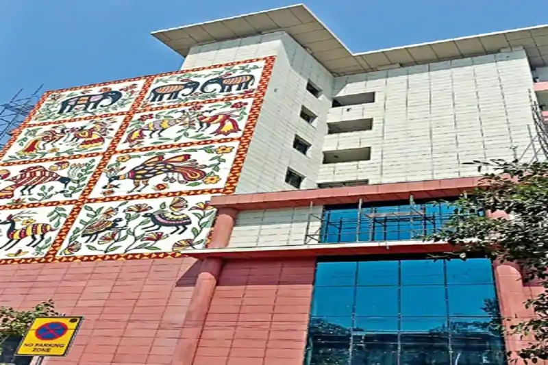 दिल्ली : झारखंड भवन के अवर सचिव के साथ बदसलूकी पर विभाग सख्त, कार्रवाई की तैयारी शुरू दिल्ली : झारखंड भवन के अवर सचिव के साथ बदसलूकी पर विभाग सख्त, कार्रवाई की तैयारी शुरू